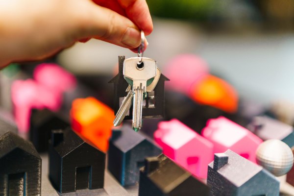 Bridge Financing: Buying Before You Sell